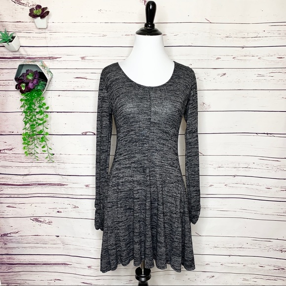 Hollister Dresses & Skirts - Hollister Heather Gray & Black Casual Long Sleeve Sweater Dress Size XS